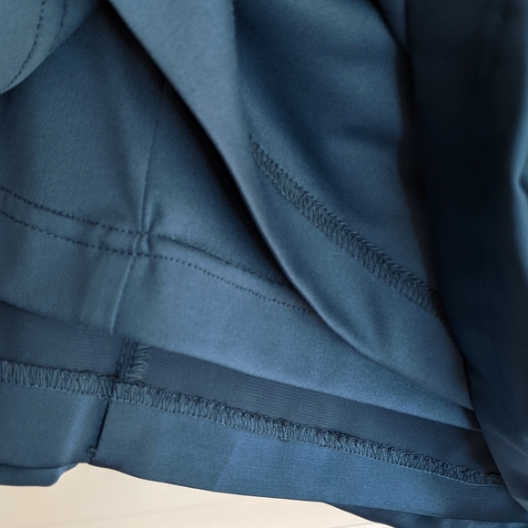 Le Chateau One Shoulder Satin Dress - Picture 5 of 7